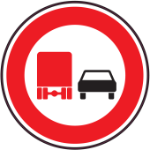 Panneau Indication Interdiction de dépasser pour les camions